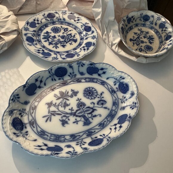 Blue Onion 14"x10.5" Serving Platter Holland Johnson Bros England FLAWLESS - Picture 6 of 6